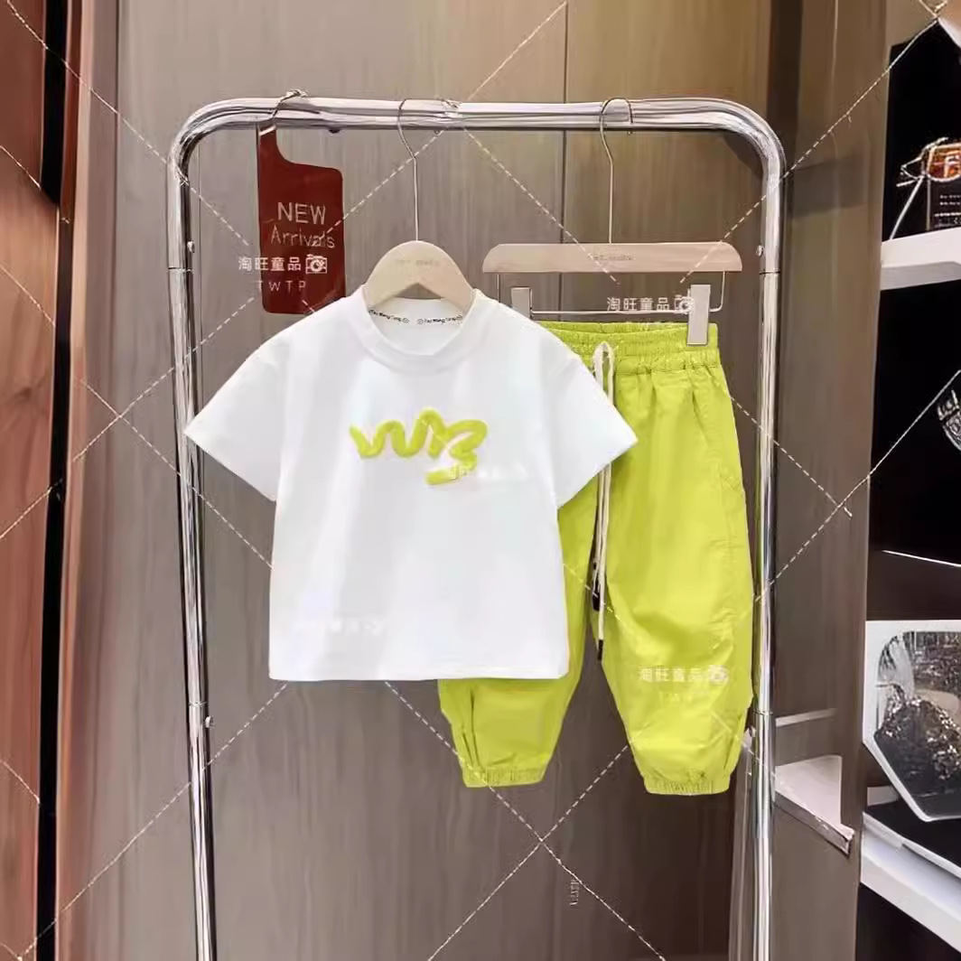 Picture of Girls' Suit Women's Summer Suit 2024 New Mother and Daughter Stylish T-Shirt Parent-Child Suit Internet Celebrity Craft Pants Two-piece Set