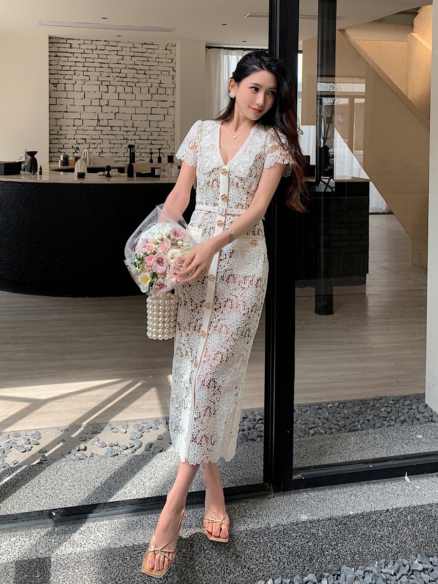 Small Level CaiNa Same Style Temperament Short-sleeved Lapel Waisted dress High-grade Water-soluble Lace Pencil Midi Dress
