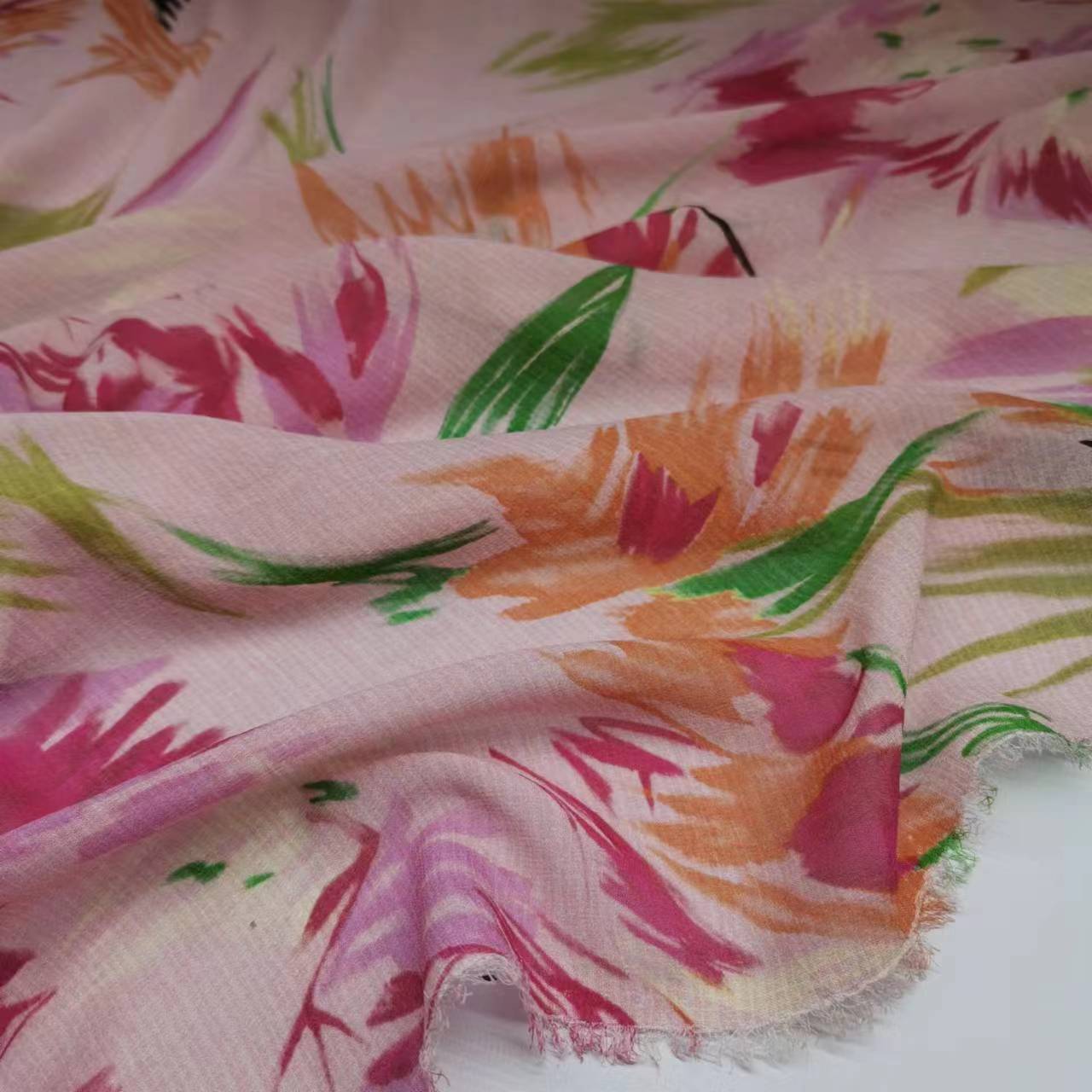 Digital print 8 mom mulberry silk georgette fabric wide fashion skirt silk fabric