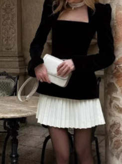 2024 Europe and the United States cross-border velvet color matching pleated velvet mini skirt fashion long sleeve square collar waist dress