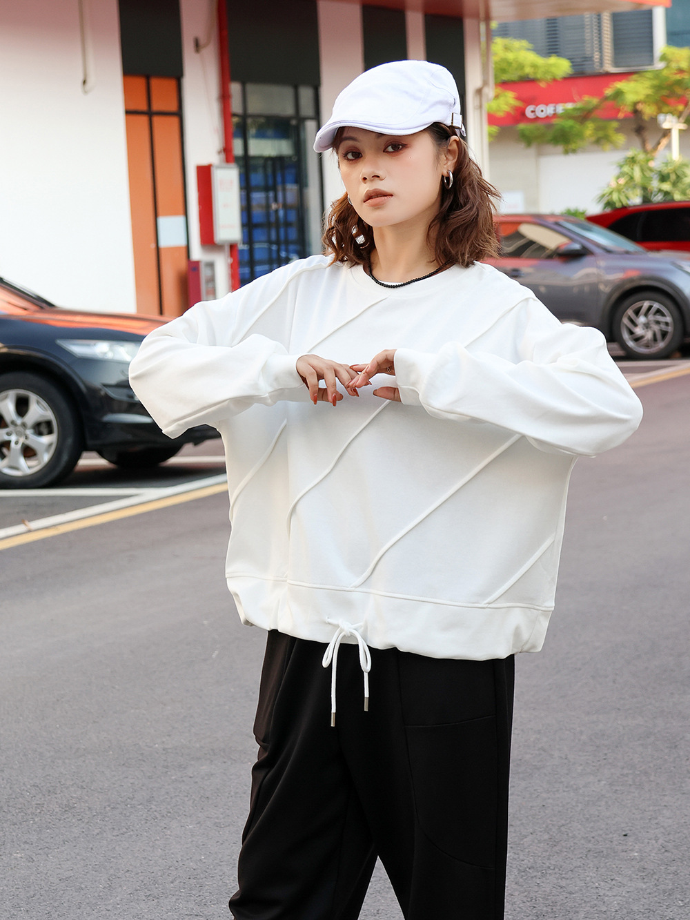Picture of 241008 High-End Round Neck Pullover Sweatshirt 2025 Autum New Design Niche Simple Versatile Top Trendy