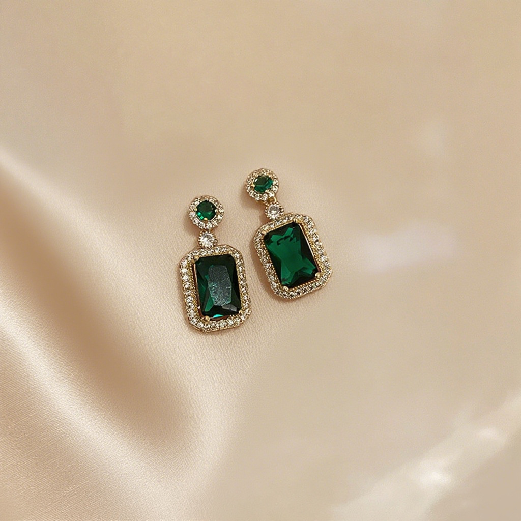 Picture of Emerald Pendant Necklace Women's All-match High-end Jewelry suit Women's Three-piece Set Earrings Ring Jewelry