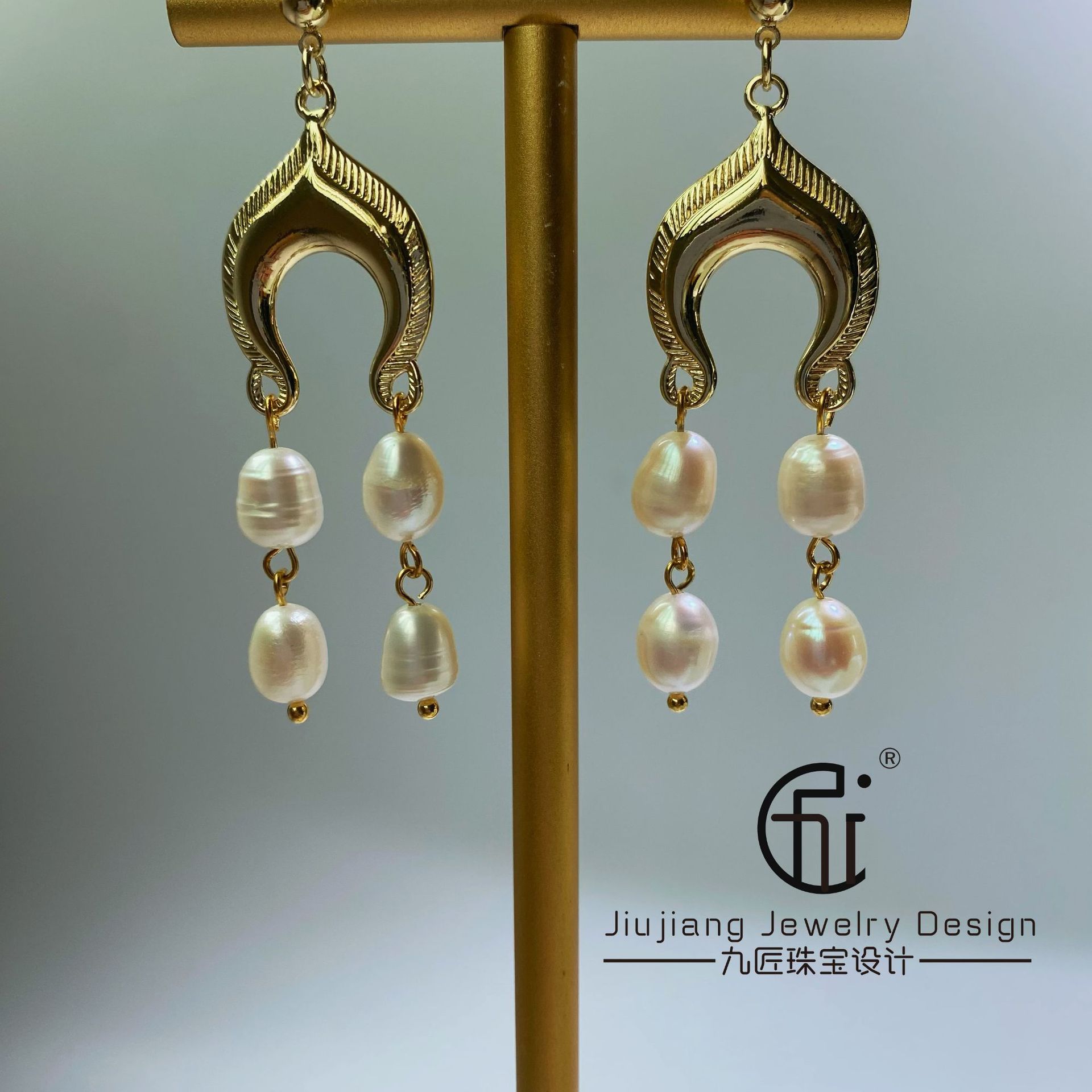 Picture of Vintage Original Niche Tassel Pearl Earrings Earrings Earrings Natural Pearl S925 Silver Needle Baroque High-end Freshwater Women