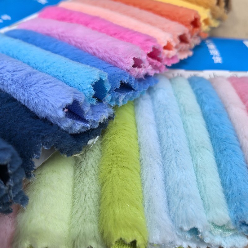 Picture of High-Quality 6-Inch Rabbit Fur Fabric for Shoes, Bags, Clothing, Toys, 12-Inch Rabbit Fur Crafts, 10-Inch Rabbit Fur, Rabbit and Mink Fur