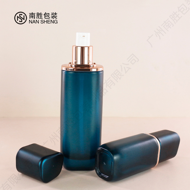 Picture of Travel sub-bottled 100ml square glass bottle water emulsion essence set sub-bottled cosmetic packaging materials