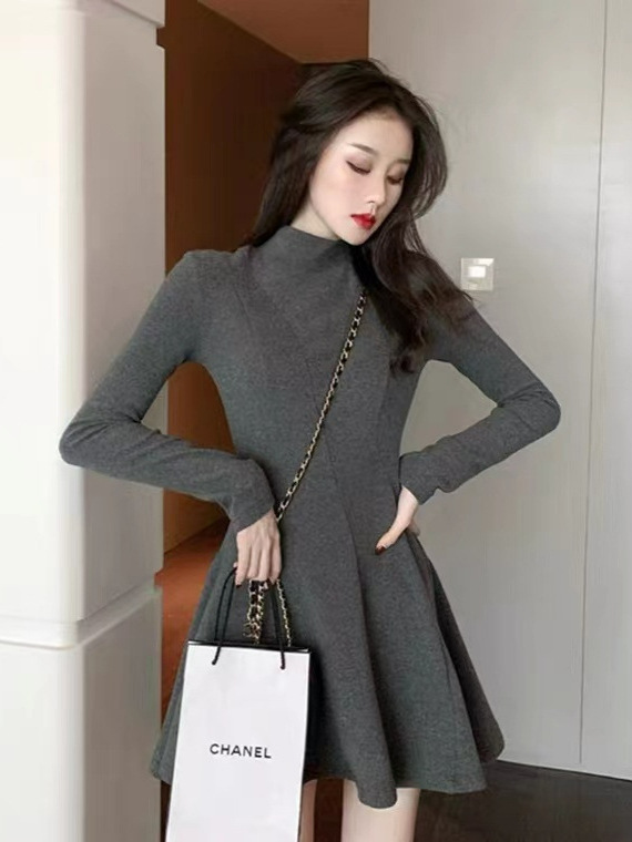 Hepburn Style dress Women's Chanel Style Black Dress 2024 New Autumn and Winter Waist Slimming Long Sleeve Base Skirt