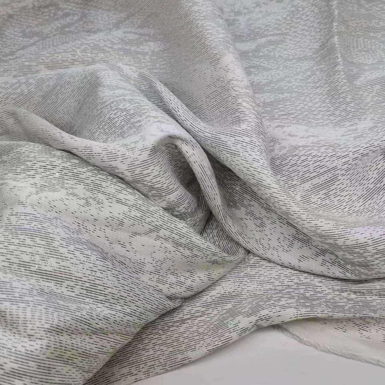 Picture of 17mm Silk and Rayon Blended Fabric with Black Shiny Shirt and Skirt Wide-Width Fabric
