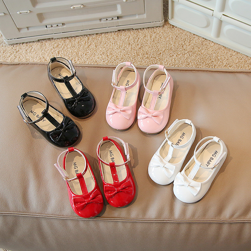 Spring and Autumn New Women's Baby Shoes Patent Leather Princess Shoes Small Middle-aged Children and Girls Korean Style T-shaped Red Leather Shoes with Soft Sole