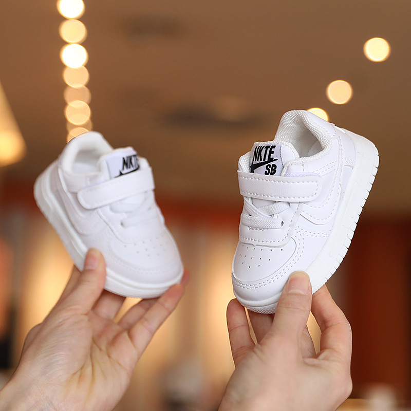 Picture of 2022 Spring and Autumn Korean Style Children's Board Shoes Sneakers Baby Boys and Girls Toddler Shoes Baby Baby Baby Baby Baby Baby Baby Baby Baby Baby White Shoes