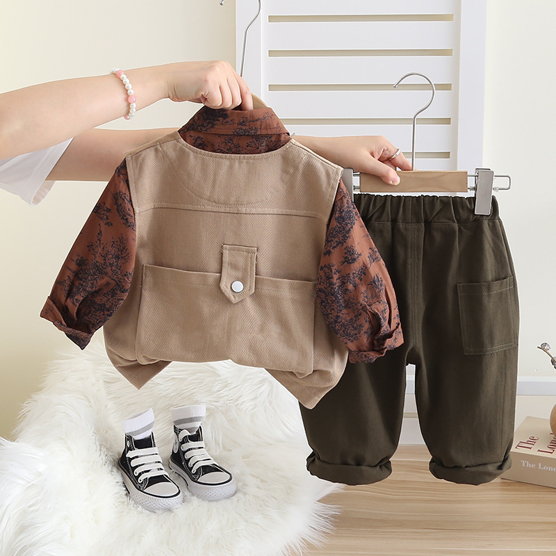 Picture of Boys' Handsome Casual Workwear Pocket Vest suit Children's Autumn Western-style Outfit Fashionable Children's Three-piece Cool Suit