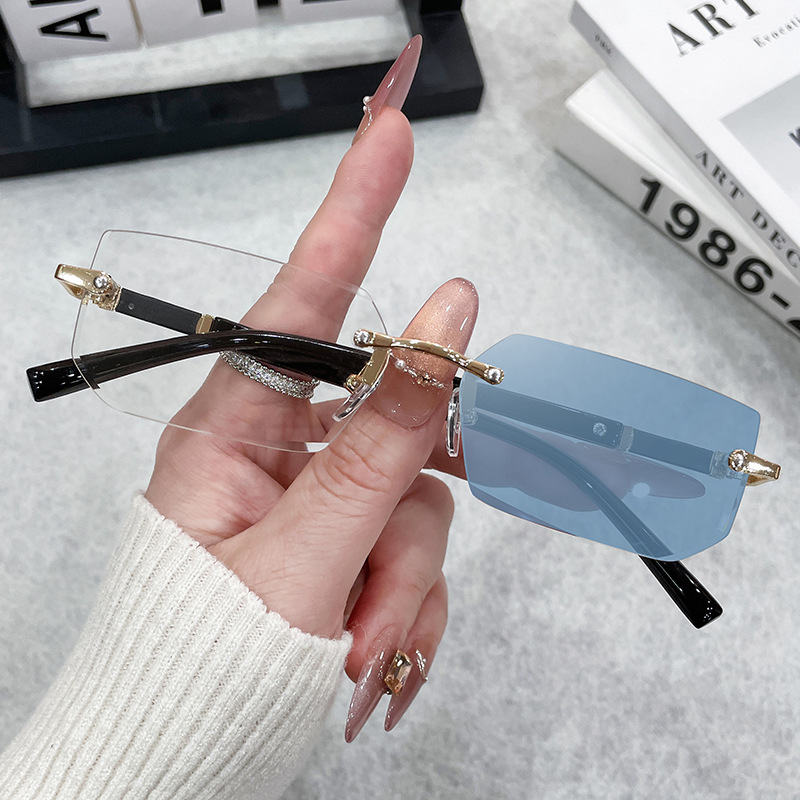 Picture of New Rimless Fashion Sunglasses European and American Trendy Cut-Edge Sunglasses Personalized Jelly Color Sunglasses Rimless Sunglasses