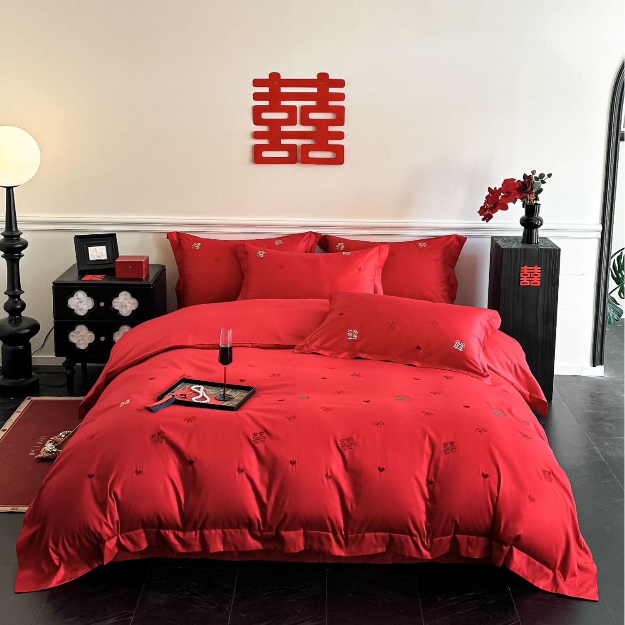 Picture of All-Cotton Wedding Four-Piece Set, Red Double Happiness Long-Staple Cotton Pure Cotton Bedding Wedding Quilt Cover, Wedding Bedding Set with Fitted Sheet