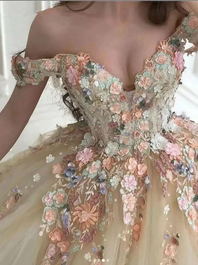 Cross-border Foreign Trade Champagne Mesh Dress off-shoulder Princess Wedding Dress Chicken Heart Collar Trailing Three-dimensional Flowers