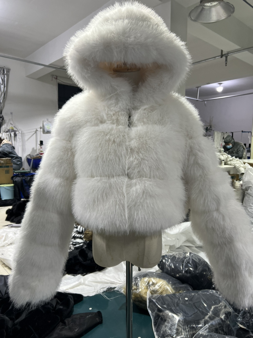Picture of Imitation fur coat new European and American imitation fur coat factory wholesale Haining short imitation fur coat