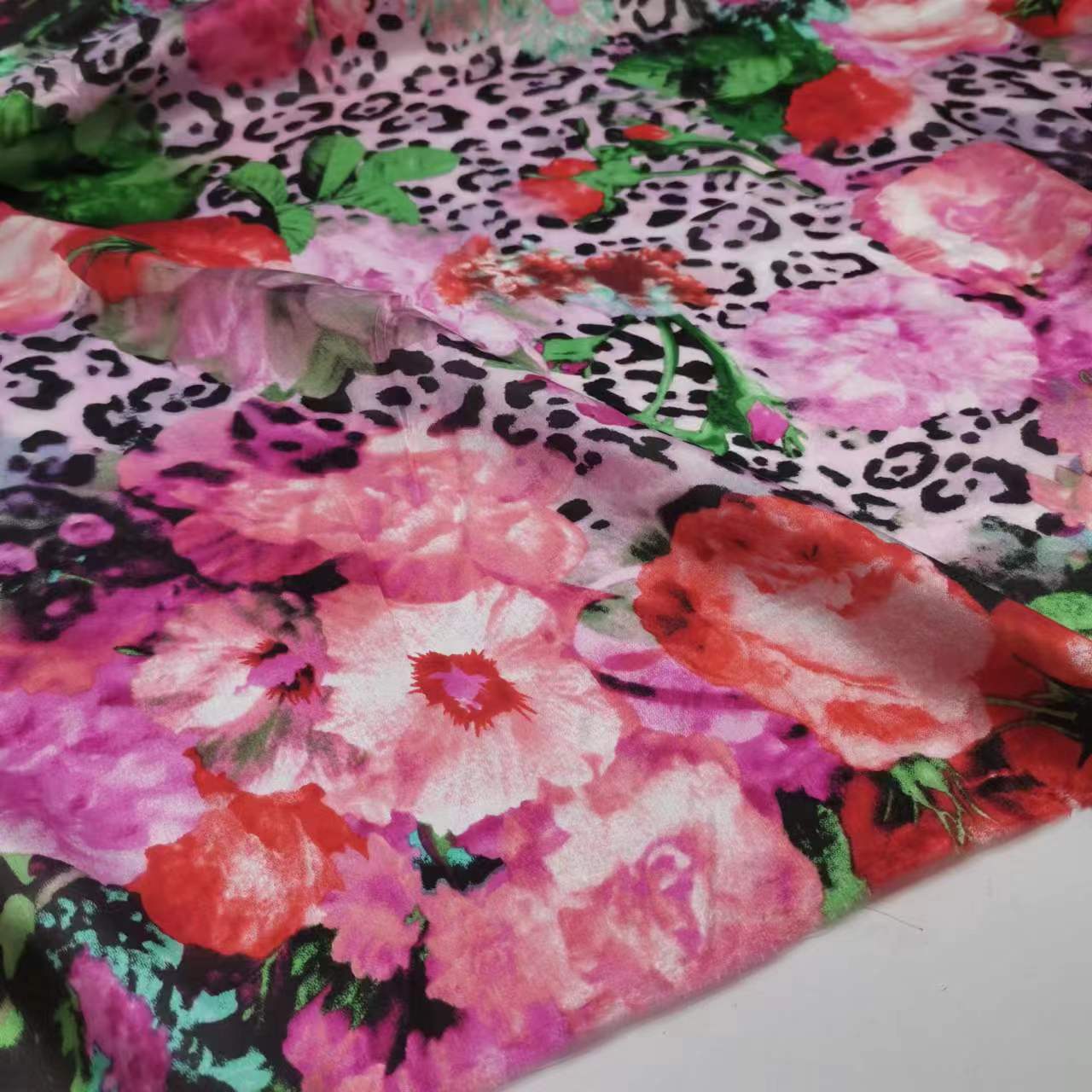 100% Silk Power Spun Silk Leopard Print Fabric 7 Mmi Dress Silk Scarf Wide Fabric