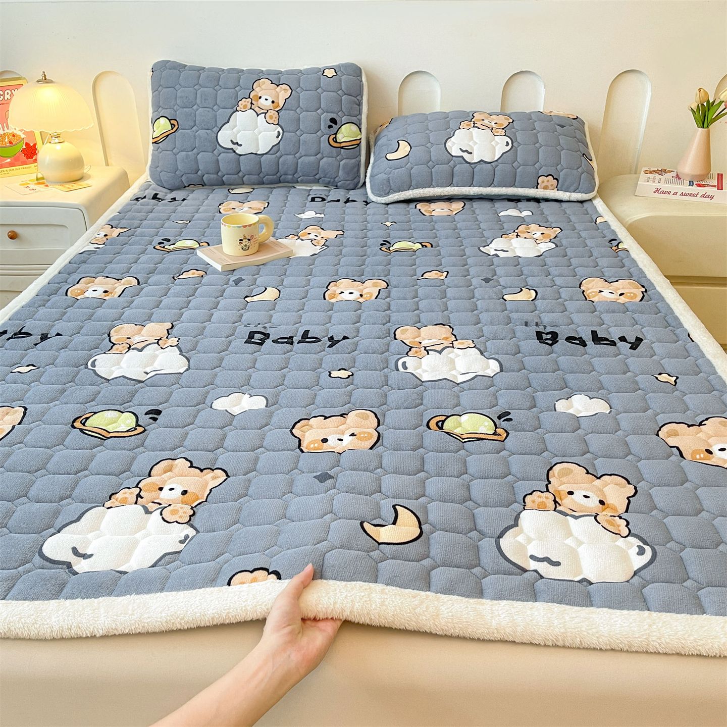 Picture of Class A maternal and child milk velvet mattress autumn and winter foldable washed anti-static home student dormitory bed cushion