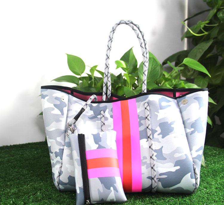Picture of Diving Material Perforated Beach Bag European and American Fashion Portable Shoulder Strap Mother Bag Outdoor Casual Bag Portable Women's Bag for Women