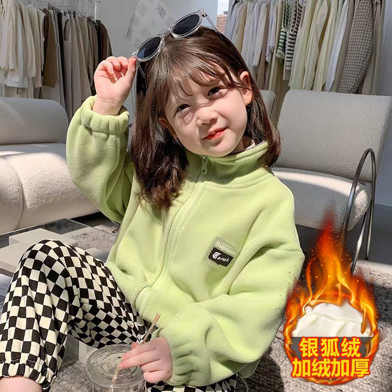 Girls' Korean-style cardigan top 2024 autumn and winter new children's western style letter stand collar all-match velvet coat fashion