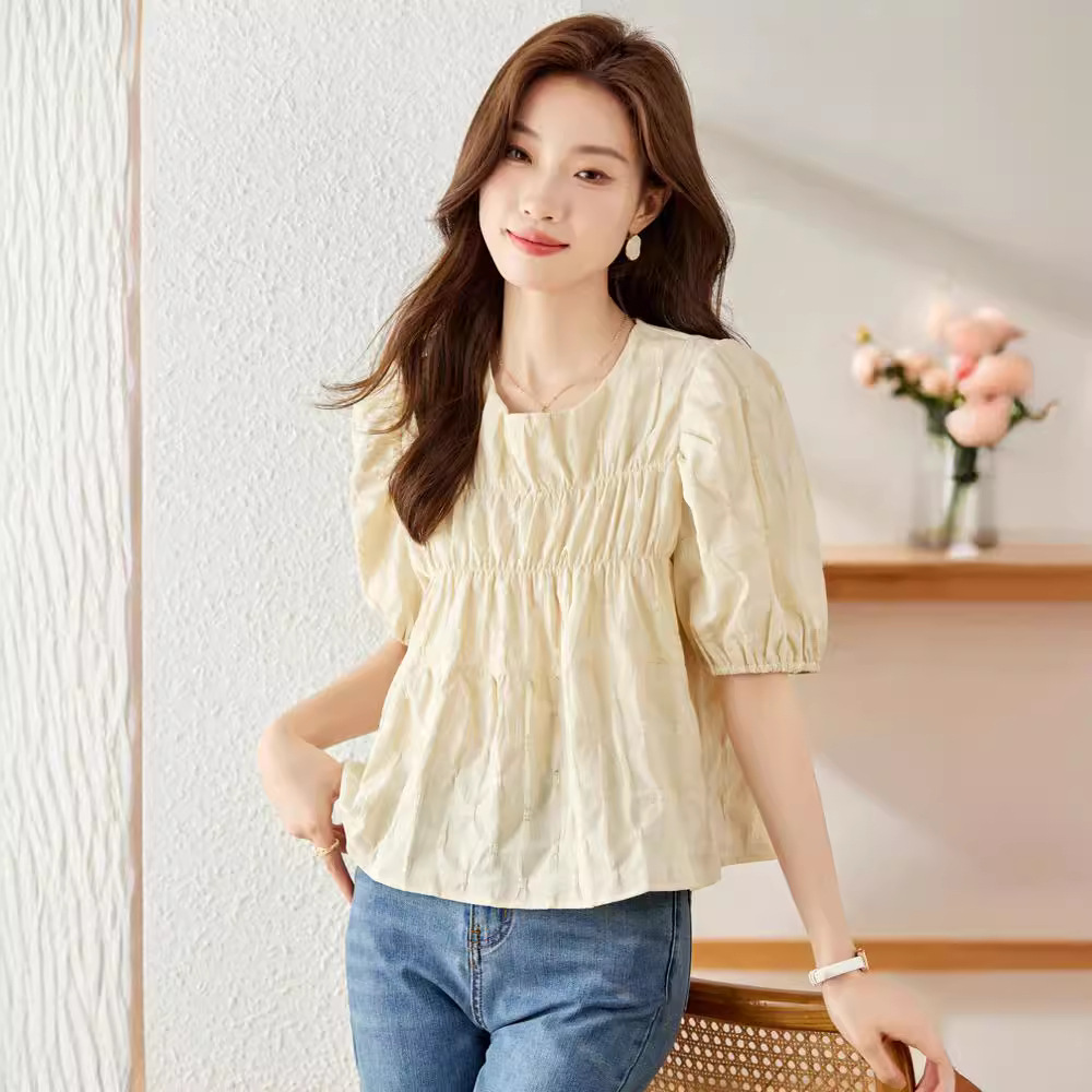 Square collar puff sleeve pleated shirt for women 2024 Summer new small top slimming elegant shirt wholesale