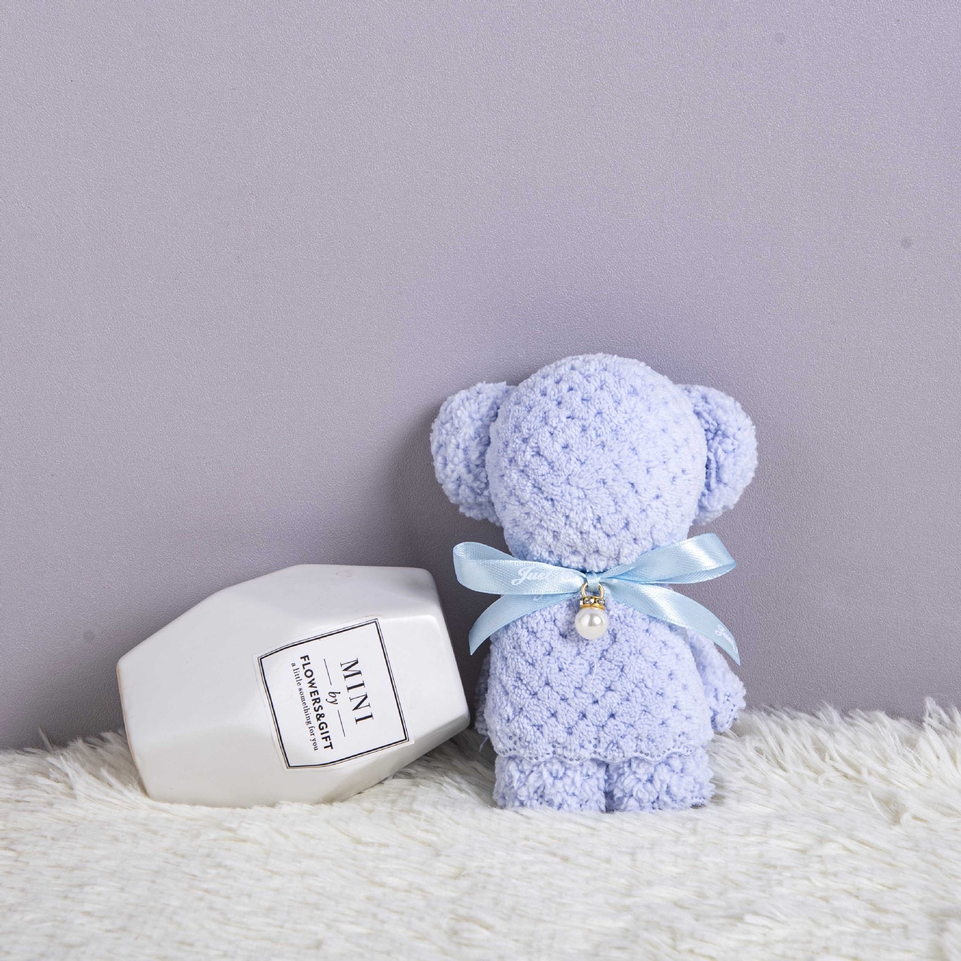 Picture of Coral Fleece Cute Bear Square Bridesmaid Best Man Accompanying Gift Opening Ceremony Shop Gift Pineapple Small Towel
