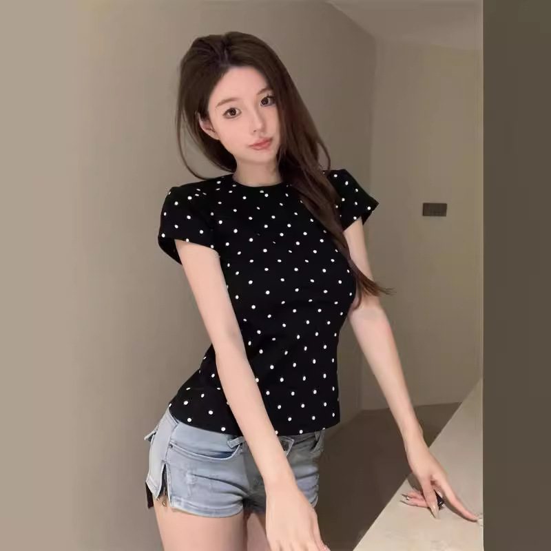 Picture of Retro Polka-Dot Round Neck Short-Sleeved T-Shirt for Women 2025 Summer Short Style Slim Fit Casual Student Top
