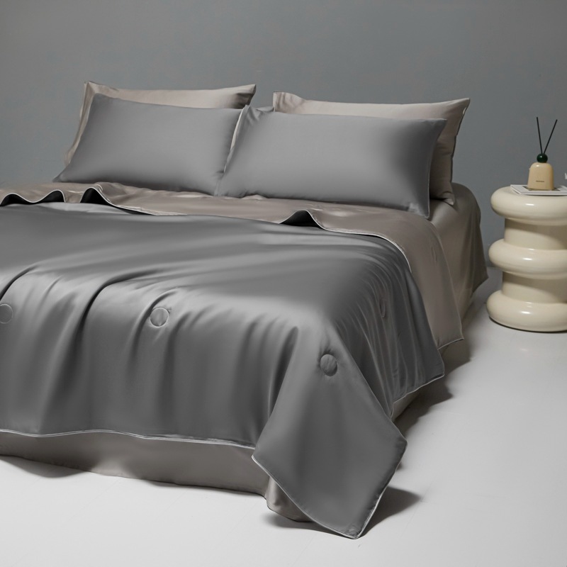 Picture of Class A cool feeling ice silk air conditioning quilt summer cool quilt four-piece summer single silk summer thin quilt machine washable