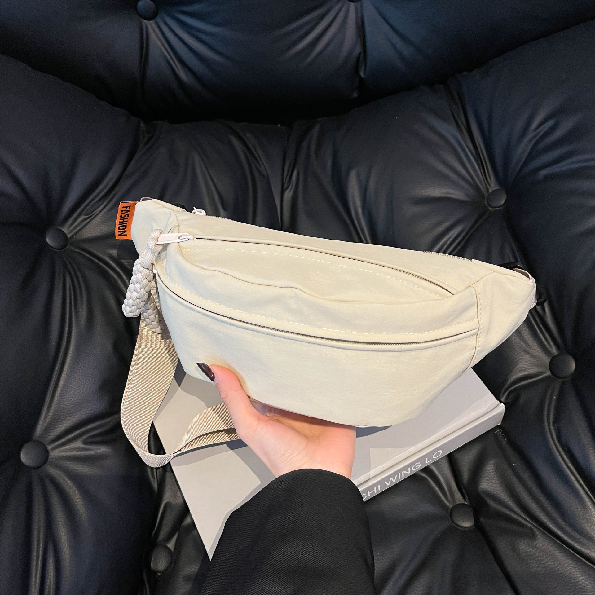 New Style Personalized Chest Bag Men's Japanese Style Simple Casual Waist Bag Crossbody Bag Trendy Cool Ins Small Satchel All-match Mobile Phone Bag