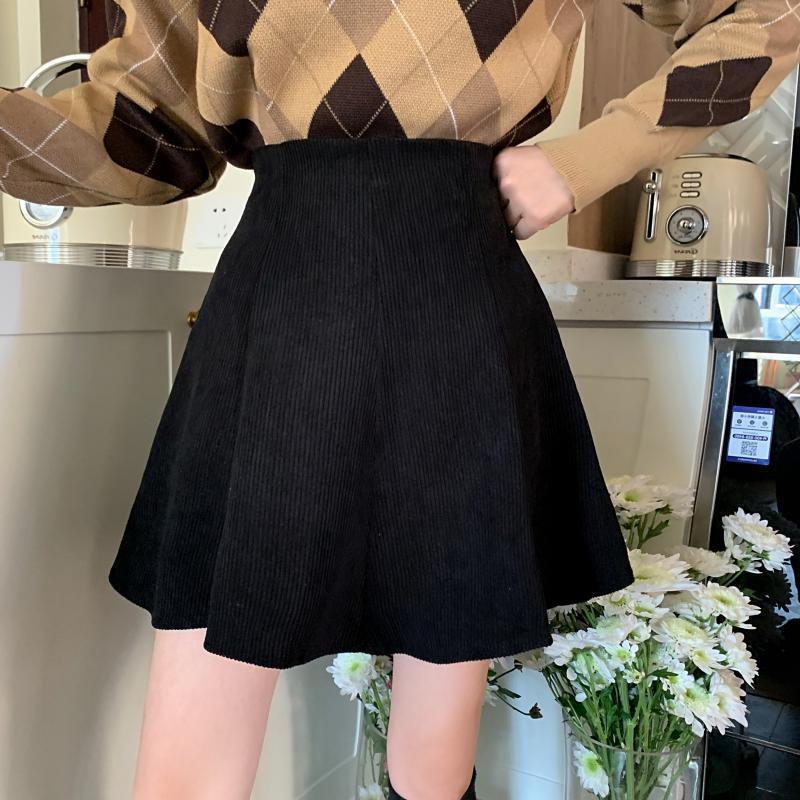 High-Waisted Corduroy Short Skirt for Women in Autumn and Winter Plus Size Slimming Look Belly-Covering Tutu Skirt Anti-Exposure A-Line Skirt Ins Trend