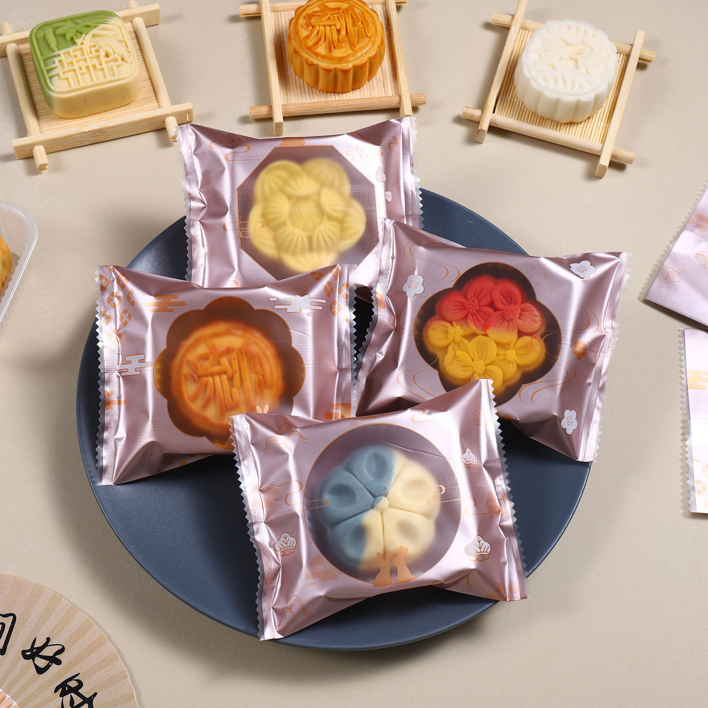 Picture of Spot Wholesale 2025 New Mooncake Packaging Bag 50g 100g Egg Yolk Crisp Mid-Autumn Mooncake Machine-Sealed Packaging Bag