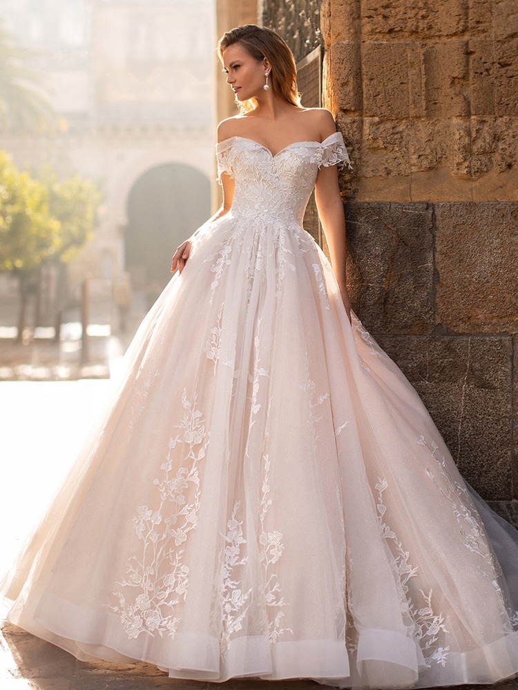 off-shoulder wedding dress 2025 latest elegant bridal starry sky small tail mori slim-fit lace light simple