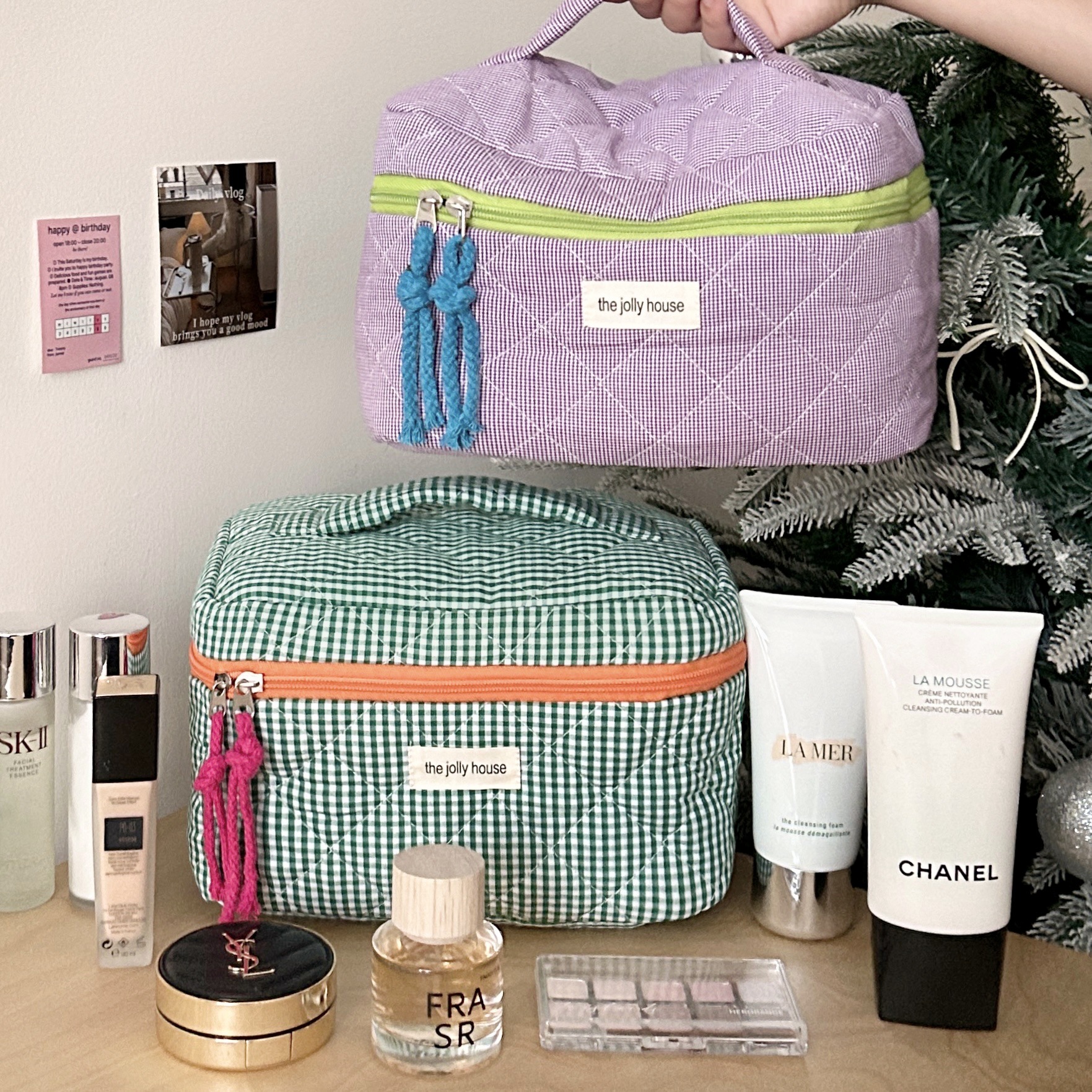 Picture of Creative Contrast Color Plaid Cosmetic Bag Women's Ins Large Capacity Cosmetic Brush Storage Bag Portable Travel Bag