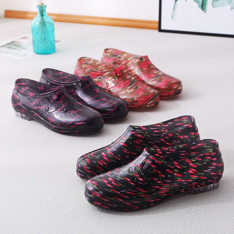 Spring and Autumn fashion ingot short rain boots Women's rain boots low-top non-slip water shoes cotton warm car wash work rubber shoe cover