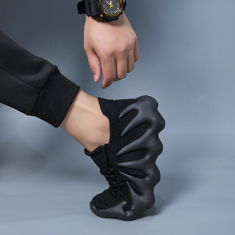 Picture of Men's Shoes New Casual Sports Shoes Fly Woven Volcanic Bottom Breathable Mesh Shoes Men's Running Shoes Octopus Socks Shoes