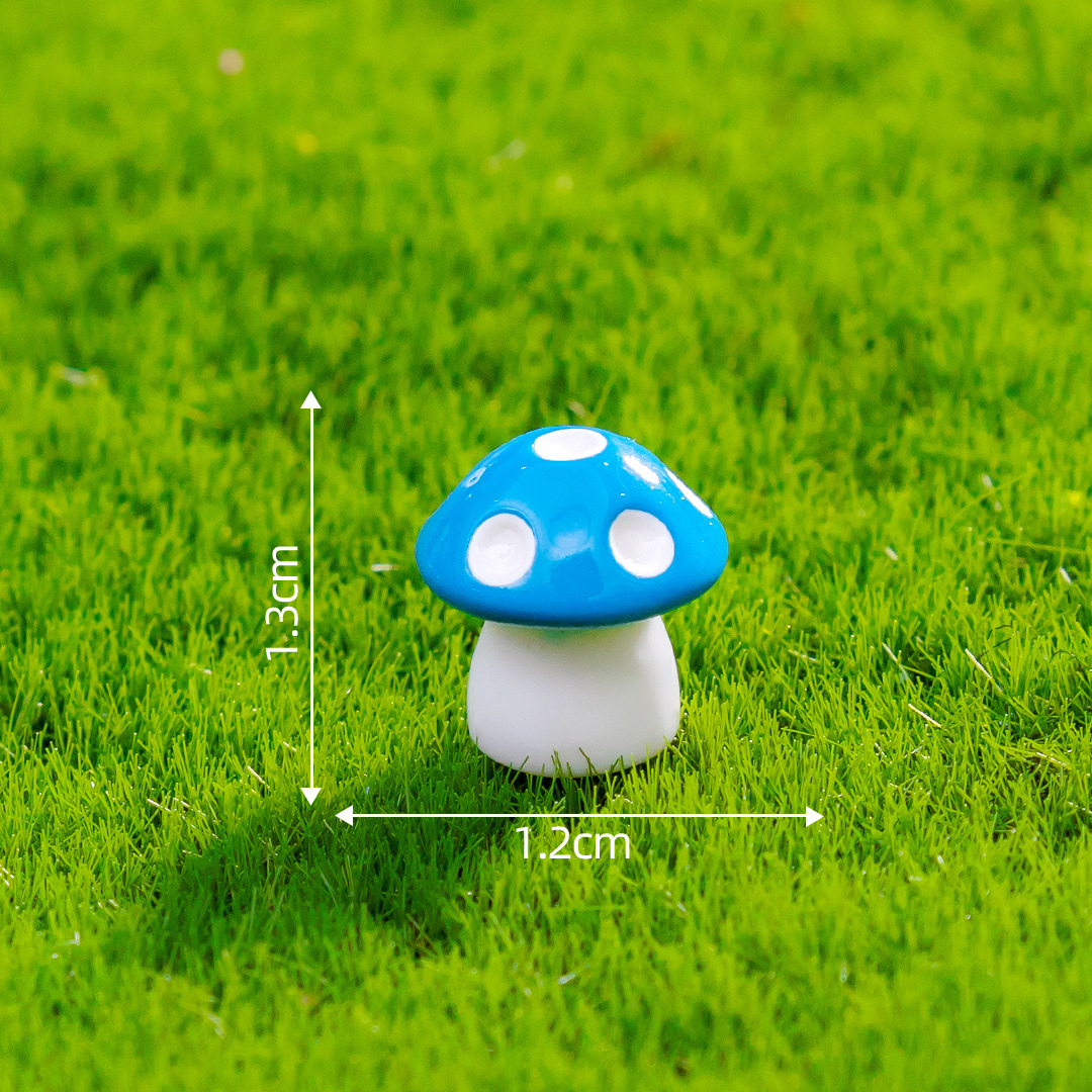 Picture of Mushroom Moss micro landscape ornaments fleshy ornaments ecological bottle DIY assembly resin ornaments medium 6 o'clock