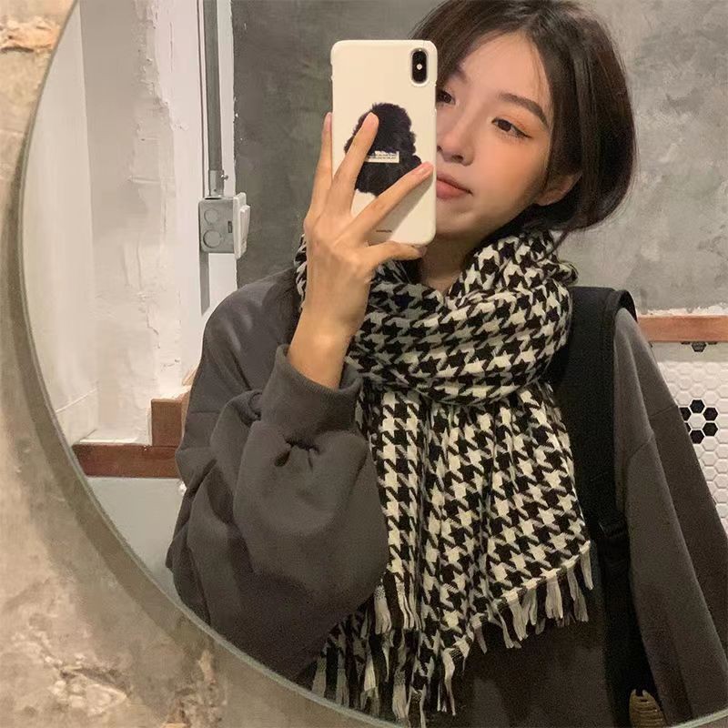 Picture of Maillard new striped scarf women's autumn and winter thickened warm neck snood student versatile solid color scarf manufacturer cross-border