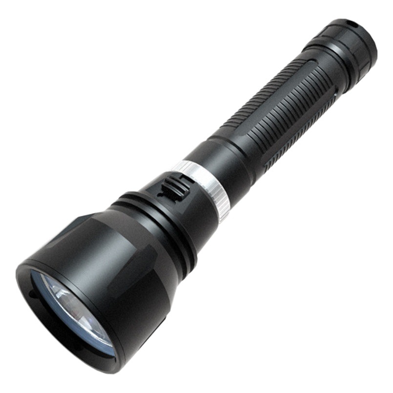 Cross-border P70 strong light irradiation diving flashlight amphibious long endurance magnetic switch highlight underwater flashlight