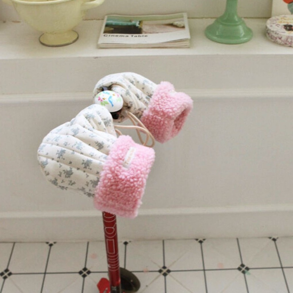 Picture of South Korea ins children's scooter gloves cartoon pattern warm gloves boys and girls balance car riding gloves winter
