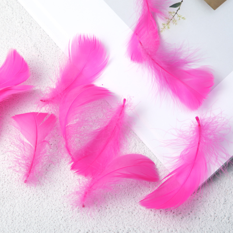 Picture of Manufacturer Wholesale Macaron Colorfulful Small Feather 5-8cm Goose Feather Small Floating Wave Ball Balloon Filling Decorative Material