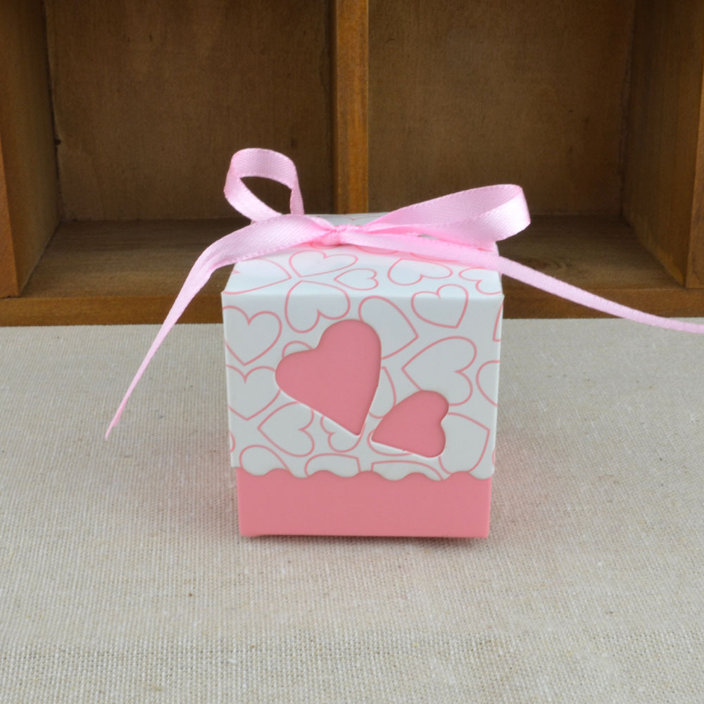 Picture of Korean-style hollow double love candy box wholesale wedding gift candy box candy box baby birthday gift box