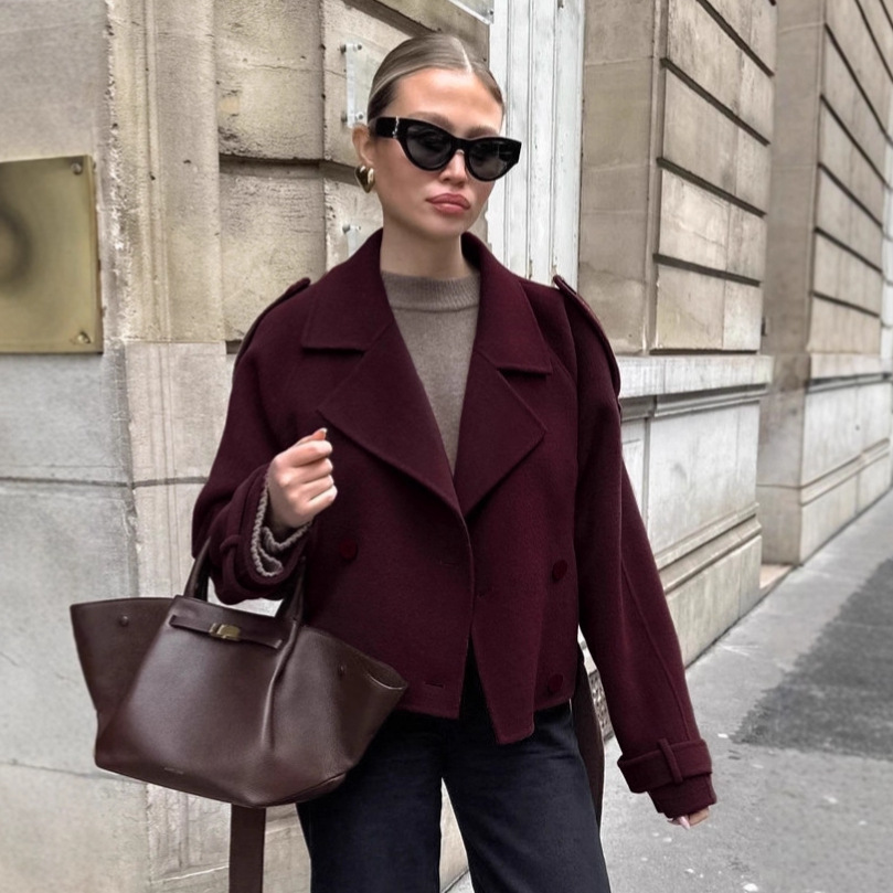 Picture of Autumn and Winter French Brown Woolen Coat Women's Commuter Fashion Thickened Double-breasted Woolen Coat Jacket Loose Women's Clothing