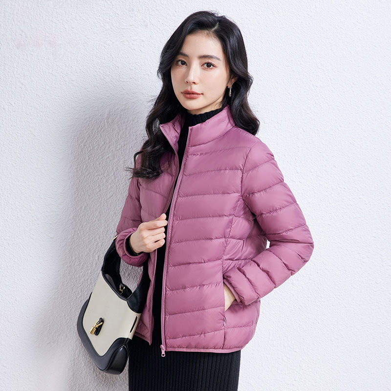 Picture of 90 down down Jacket Women's Hooded Lightweight Short Large Size Lightweight Western Style White Duck down Jacket Pinghu down Jacket Wholesale