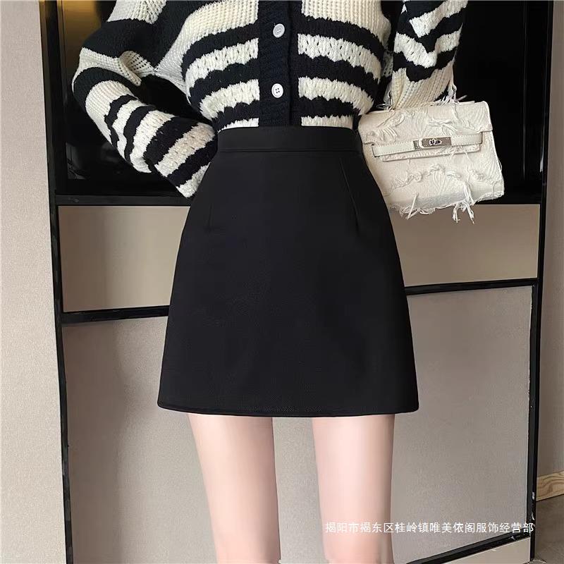 Women's High Waist Slim Hip Skirt Black A- line Short Skirt Student Wool with Autumn and Winter Korean Style Fashion Casual Skirt