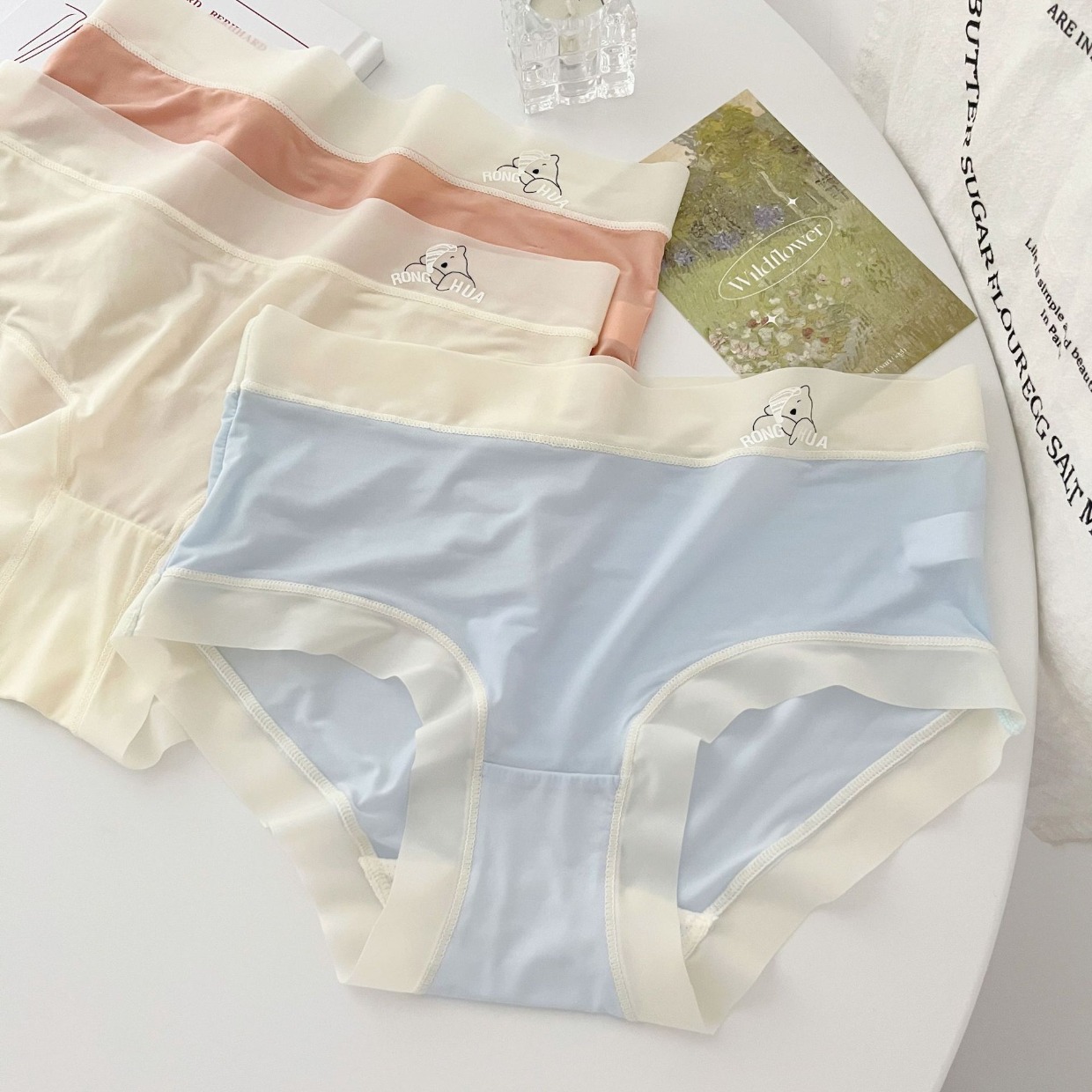 Cute Girl Style Ice Silk Underwear Women's Summer Thin Cool Breathable Mid-Waist Ladies Briefs