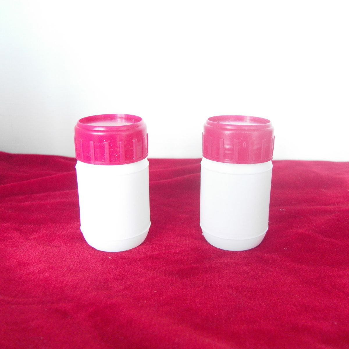 Direct Supply of 60ml Multi-Layer Composite High-Barrier Pe Plastic Bottles for Pesticide and Chemical Packaging Containers, Blow Molding Source Manufacturer