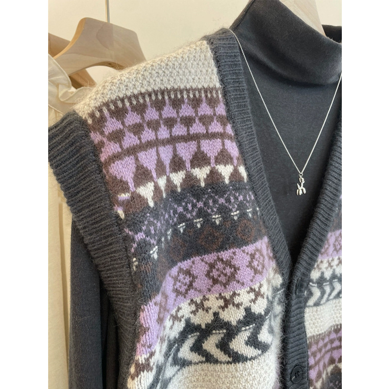 Picture of Contrast color V-neck knitted cardigan vest for Women New 2020 autumn and winter stacked waistcoat sweater vest coat fashion