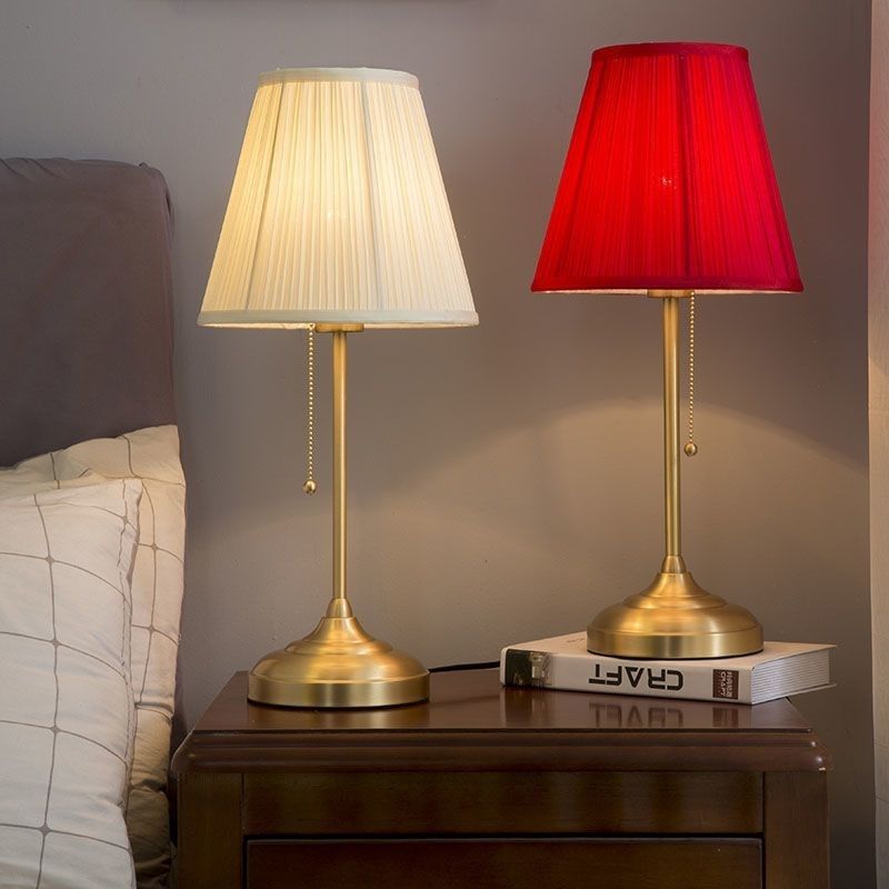 Nordic bedroom small table lamp, light luxury, bedside study, wedding table lamp, dowry, simple modern and warm everlasting lamp