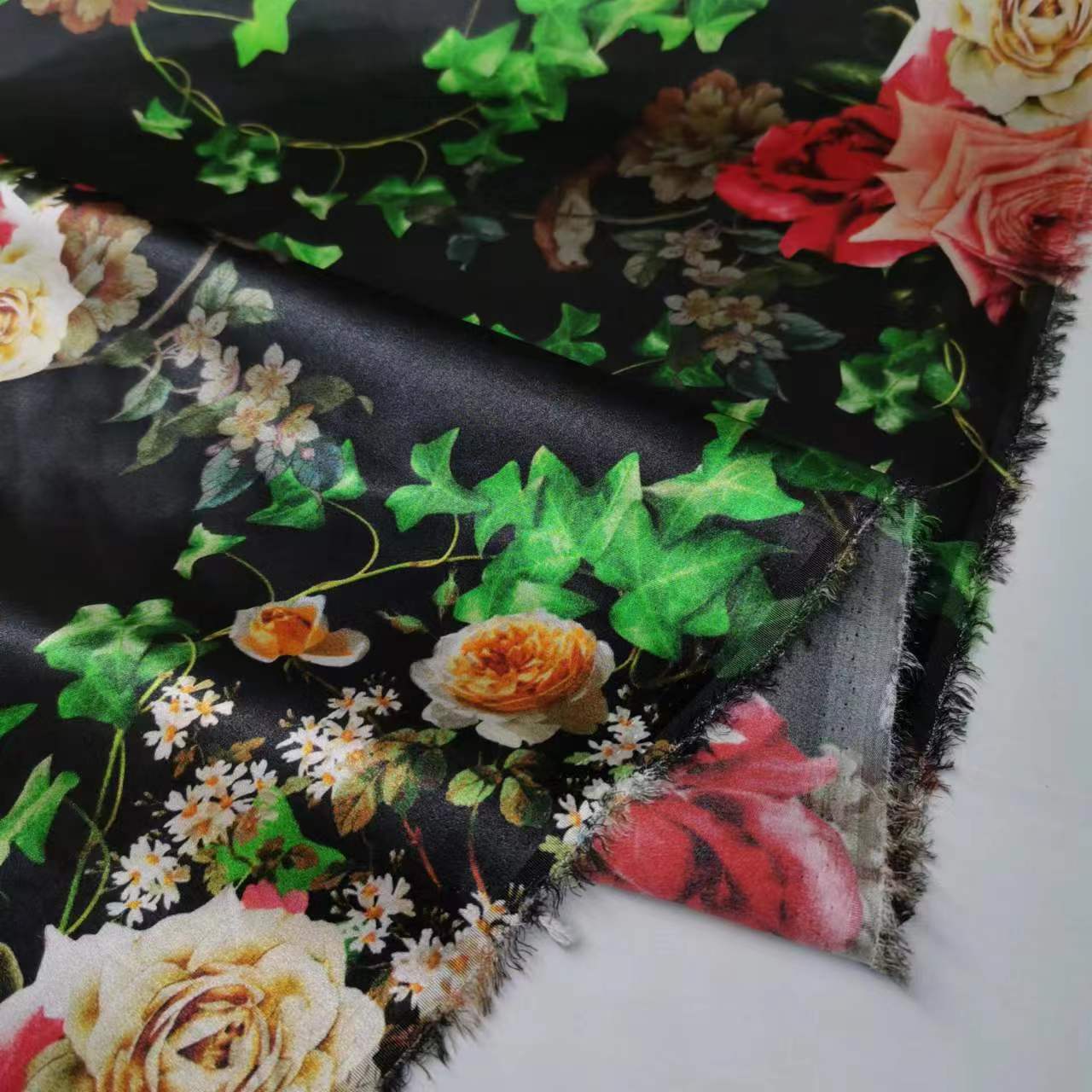 Picture of 19 mmi silk stretch satin cheongsam fashion summer cool comfortable breathable high-grade fabric