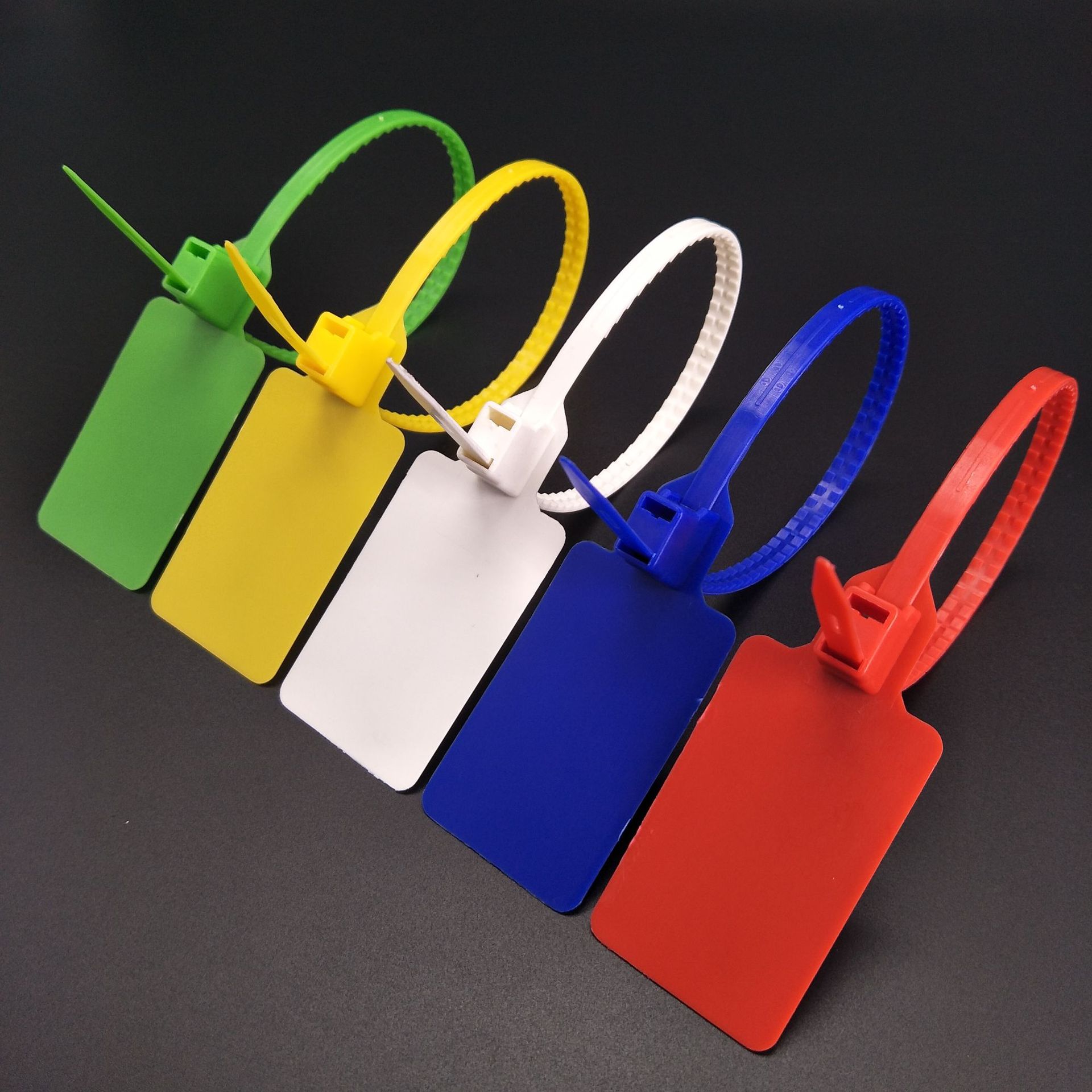 Clearance Sale: Plastic Cable Ties with Large Labels, Special Seals for Steel Bar Inspection Qr Codes