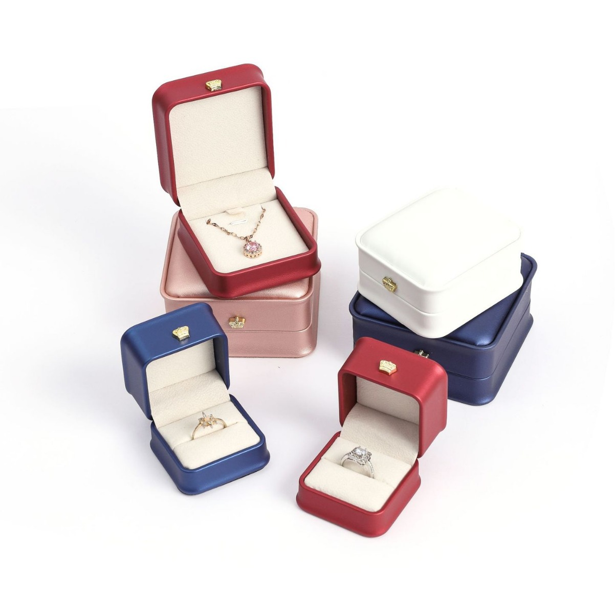 High-grade PU leather crown jewelry box ring pendant bracelet jewelry packaging box high-end Valentine's Day jewelry box