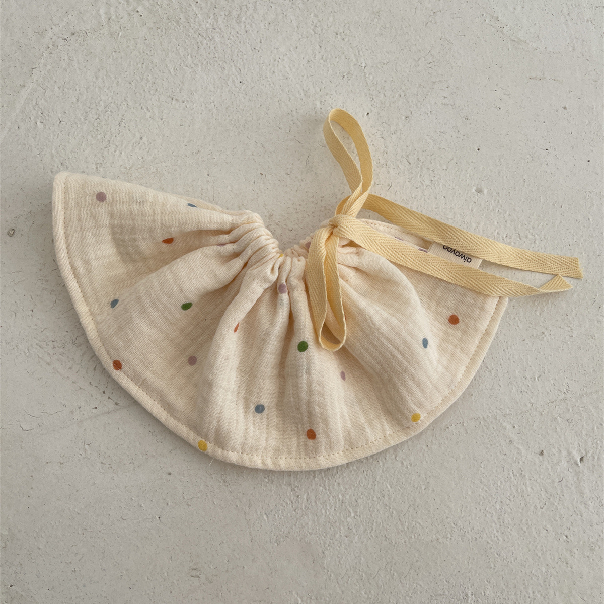 Picture of Newborn baby 4 layers cotton yarn saliva towel gauze bib tether baby saliva towel anti-spitting bib